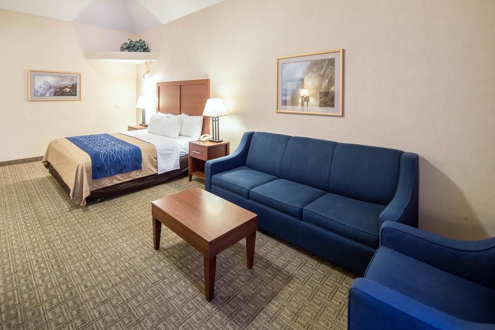 Wingate By Wyndham Anchorage Downtown - Ship Creek Hotel Екстериор снимка