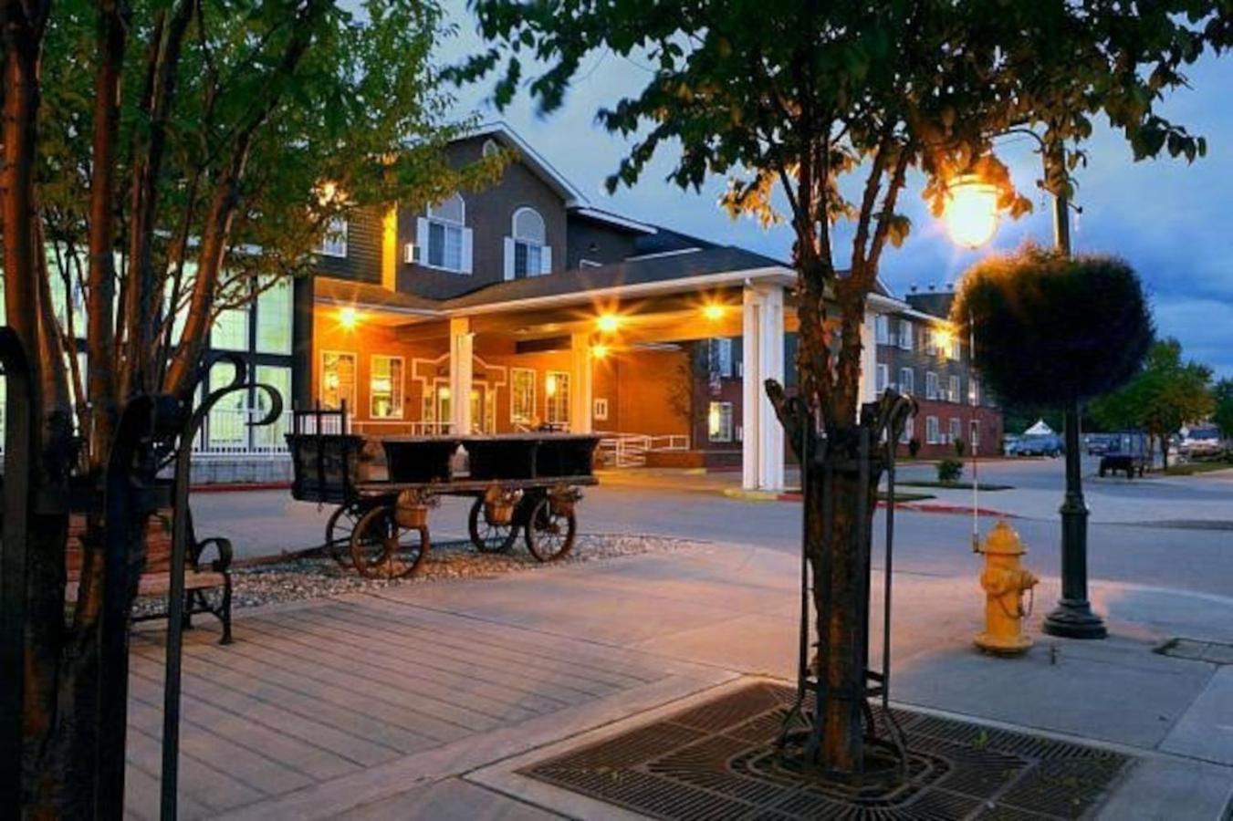 Wingate By Wyndham Anchorage Downtown - Ship Creek Hotel Екстериор снимка